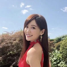 Jocelyn Wang