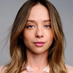 Анна Лори