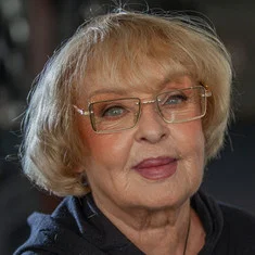 Ада Роговцева