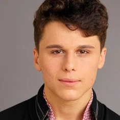 Ari Vozaitis