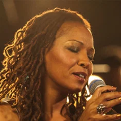Lisa Simone