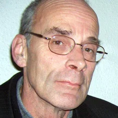 Barney Platts-Mills
