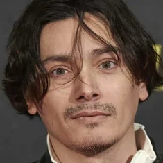 Enrique Alcides