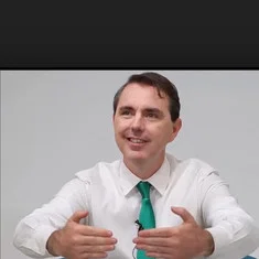 Víctor M. Rivera