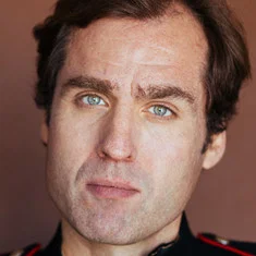 Julian Elfer