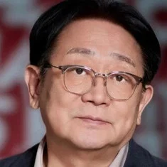 Park Kwang-su