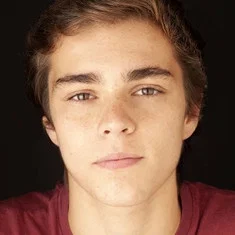 Henrique Mello