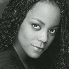 Lucinda Davis