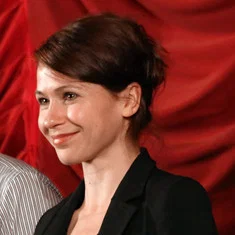 Andrea Wenzl
