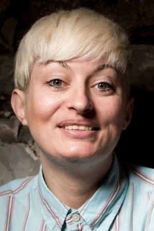 Harriet Dyer