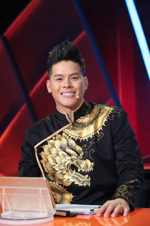 John Huy Trần