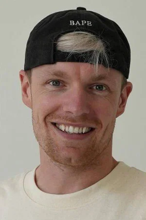 Enzo Knol
