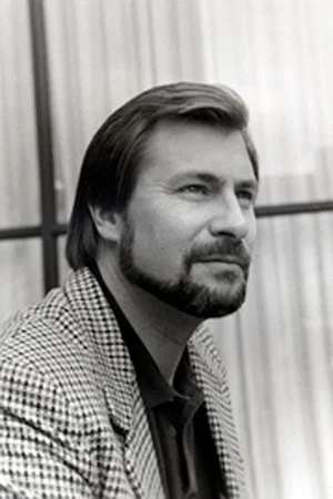 Richard Vernon