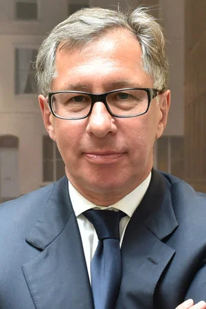 Пётр Авен