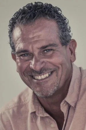 Lee Simmons