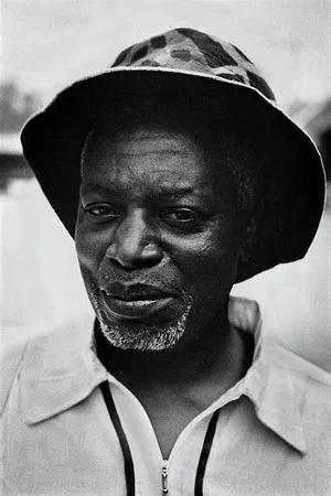 Mwezé Ngangura