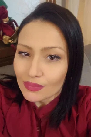 Stephanie Nerou