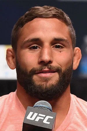 Фото: Chad Mendes