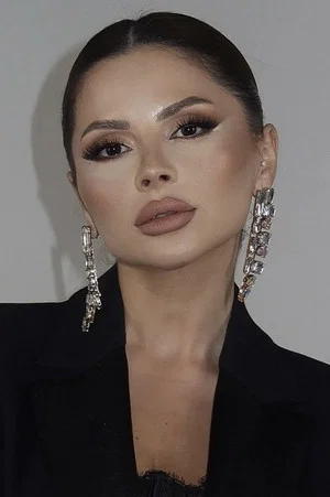 Айнишан Гулиева