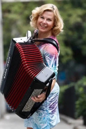 María Jesús Grados Ventura (y su acordeón)