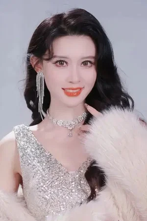 Чэн Цзя И