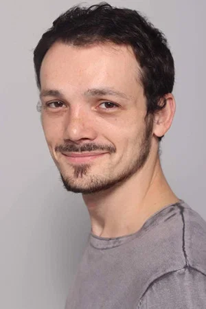 Лаур Драган