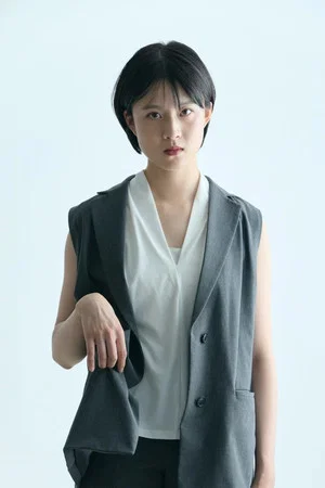 小糸汐佳