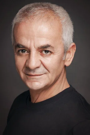 Зафер Алгёз