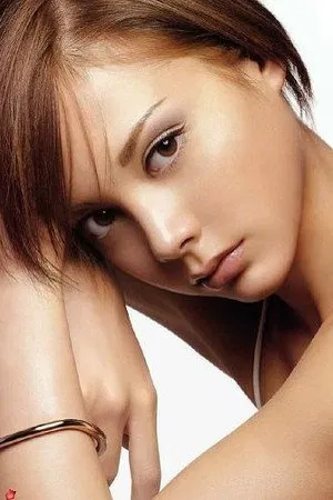 Анна Цучия