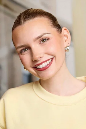 Eva Bloss