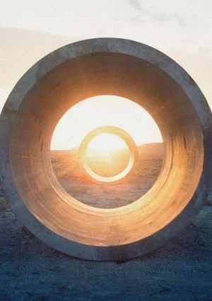 Постер: Sun Tunnels