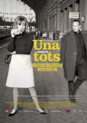 Постер: Joana Biarnés, una entre tots