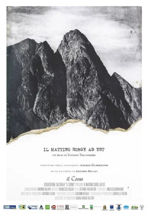 Постер: Il mattino sorge ad est