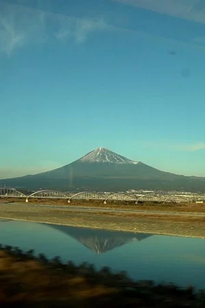 Постер: Mount Fuji Seen from a Moving Train
