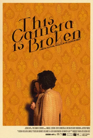 Постер: This Camera is Broken