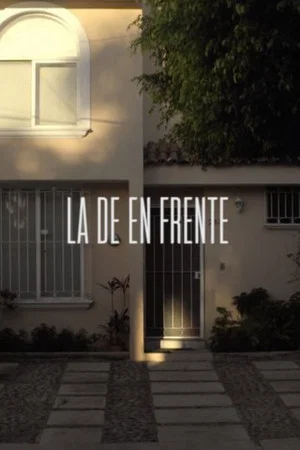 Постер: La De En Frente