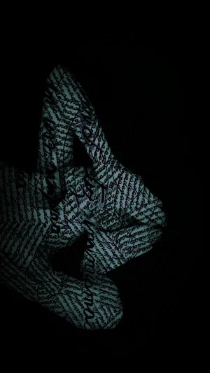 Постер: The memory of an ear