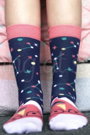 Постер: Staring at Socks