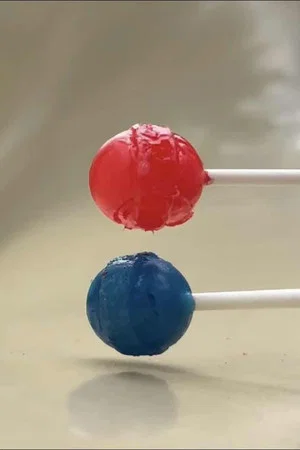 Постер: Dum Dums