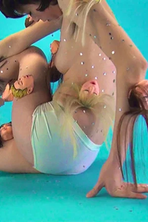 Постер: LOVE EXERCISE