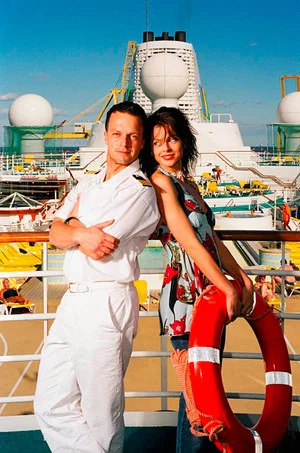 Постер: Girl Overboard