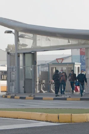 Постер: Workers Are Leaving the Factory