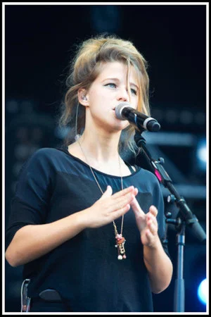 Постер: Selah Sue - Concert aux Vieilles Charrues