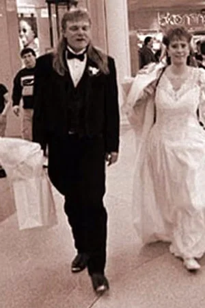 Постер: Married at the Mall
