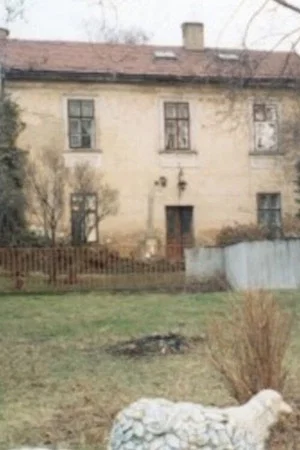 Постер: Une maison à Prague