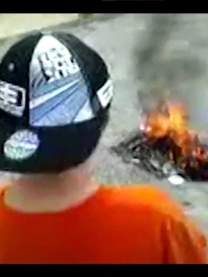 Постер: Toys on Fire