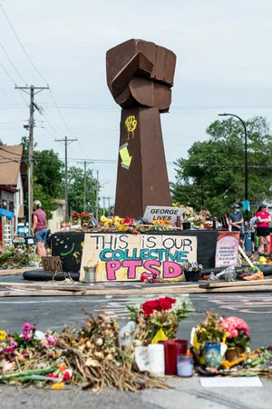 Постер: Beyond the Barricades: A Look at George Floyd Square