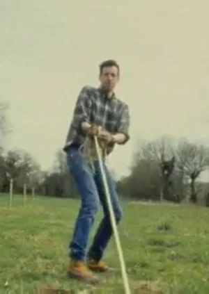 Постер: 100 Foot Pull