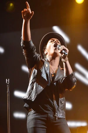 Постер: Bruno Mars - BBC Radio 1's Big Weekend 2013 Derry-Londonderry