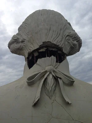 Постер: All the Presidents' Heads